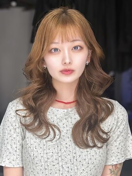 リアン バイ キートス(Lien by kiitos) ウェーブカール×ベージュ