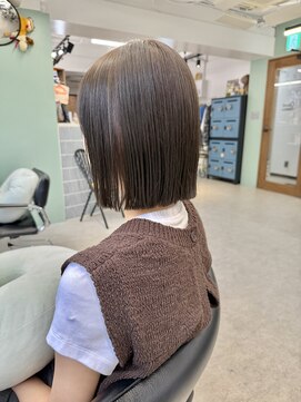 ヒビヲ(HIBIO) ショートボブ切りっぱなしボブタッセルボブブリーチなし韓国ヘア