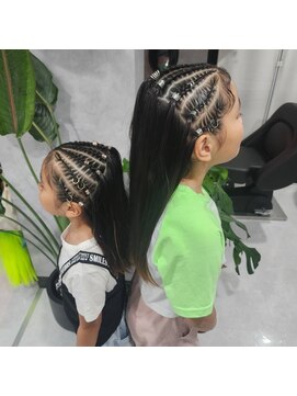エステラ(ESTELA) キッズダンス　コーンロウハーフ