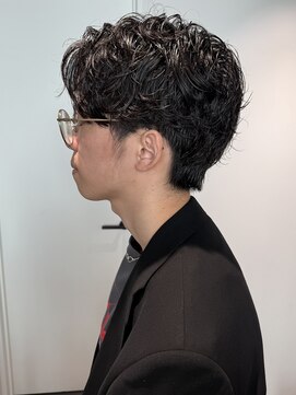 トリッカ シブヤ(TRICCA SHIBUYA) メンズカットニュアンスパーマフェザーショート刈り上げ