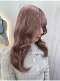 ピンクベージュ