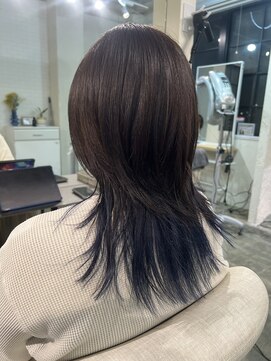 アモア(amoa) さりげなく遊ぶ、大人の裾カラー