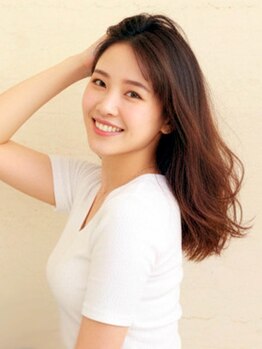 アリーナヘア(ARENA HAIR)の写真/白髪をぼかす活かす隠す技で、ダメージレスなブリーチなし施術をプロ目線で提案◎ワンランク上の美髪へ☆