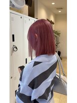 マティス 室見店(MATISSE)&nbsp;ブリーチベースのチェリーピンク切りっぱなしボブ