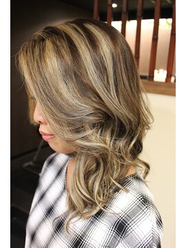 ブランシスヘアー(Bulansis Hair) ハイライトホワイトメッシュ♪.【仙台】【広瀬通】