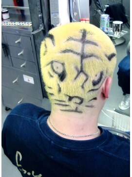 ピンゾロ 中目黒店(PINZORO) デザインボウズ×虎