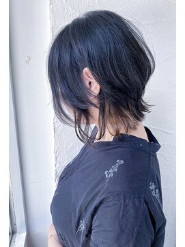 ムーンジェジェ(moon jeje) ひし形シルエットが小顔効果インナーカラーボブディby柴立吉之助