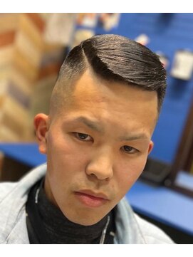 ピシャッとニ代目銀二郎 アイパー【広島/理容室/古民家バーバー二代目銀二郎】