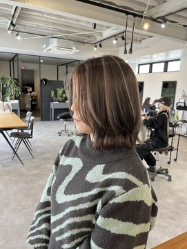 ナンバー 竪町(number+) 20代30代40代大人かっこいいハイライトブリーチ無造作ミディ