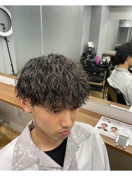 アレス バイ シカ 神戸三宮元町店(ALLES by Cica) 神戸/三ノ宮/元町メンズサロン縦落ちツイスパ