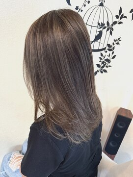 フラワー ナガハマ(Flower Nagahama) 白髪ぼかしハイライト