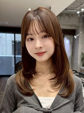 ファルベ(Farbe) 黒髪/オリーブグレー/小顔に見せるヘア/ココアベージュ/レイヤー