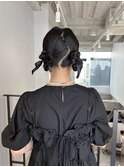 秋冬のお呼ばれヘア◎艶髪ツインヘア×編み込みリボンアレンジ