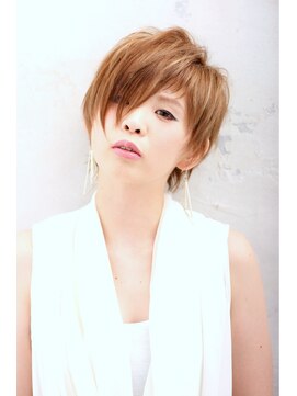 カムジーヘッド(COMEGHEAD) アシメショート【熊本/南区/平成/平成駅/髪質改善/ヘッドスパ】