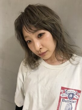 ジーナ(XENA) ウルフグレージュ