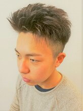 イエローズ ヘアーカットスタジオ(YELLOWS hair cut studio)