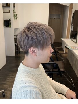 ヘアアンドスパ モア(Hair&Spa More By LikkleMore) ミルクベージュ《メンズツーブロック》