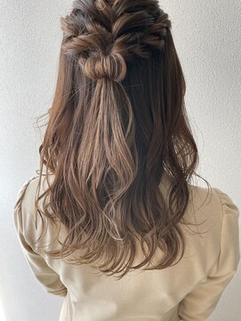 オウルヘアー(Owl hair) ゆるふわハーフアップ/セミロング