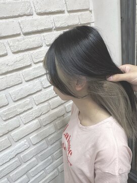 ビランチェ 池袋(bilancia) フェイスフレーミング前髪インナーカラーミルクティーベージュ