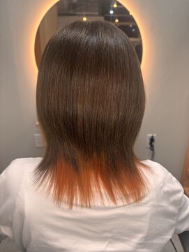 イゾラ(isola) 【isola】裾カラー/オレンジ/ブリーチ1回/トレニージョカラー