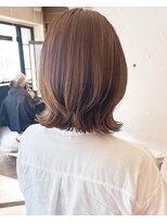小顔イメチェン、ブルーグレージュカラーくびれレイヤーボブ
