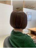 ショートボブ
