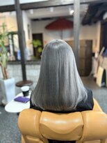 櫛の屋&nbsp;【トオル】ハイトーンシルバーグレー