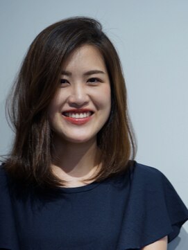 ランブリィ(L'EMBELLIE) 飾らない大人のミディアム