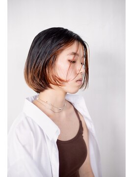 ビハインドザカーテン(BEHIND THE CURTAIN) フェイスラインカラー×オレンジ×ボブ