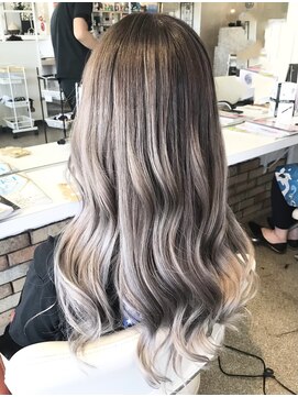 リベロ(RIVERO) ☆グレージュグラデーション☆