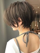 ビュー フクオカ(VIEW FUKUOKA)&nbsp;似合わせカットアースカラーのショートボブ