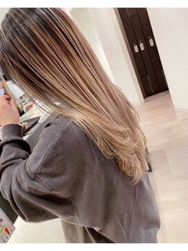 エヌプラス(N+) 黒髪グラデヘアーオリーブグレー小顔に見せるヘアココアベージュ