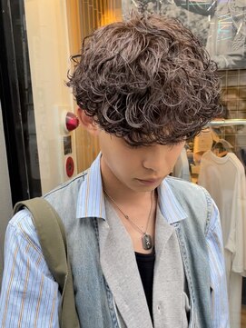 フィフス トウキョウ (fifth TOKYO) 無造作パーマ波巻きパーマ波巻きスパイラルパーマツーブロック