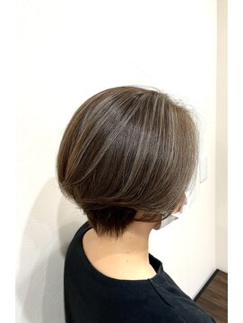 シープ(Sheep) ハイライト×ショート《白髪ぼかし可》