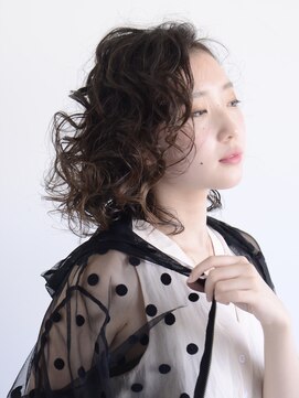 ロアー ヘアー マックイーン 流山おおたかの森店(RAWR hair McQueen) 【RAWR】カーリーパーマ_大人ボブ_ウエットスタイル
