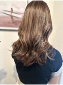 20代30代ケアブリーチ細かめハイライトデザインカラー