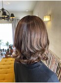アプリコットブラウン