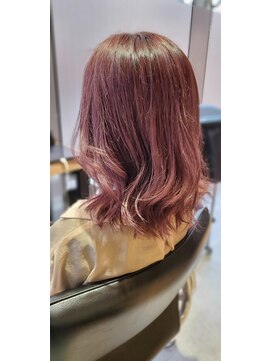 シーク(Seek) ピンク系グラデーションカラー