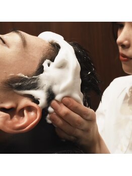 【平日21時土日祝19時迄営業】上質な個室空間で癒しを。スパで疲れや髪のお悩み解消！［表参道/青山］