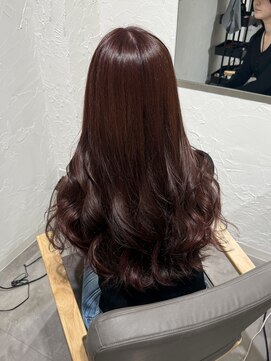 エス 大阪梅田店(es) ブリーチなしで叶うチェリーレッド