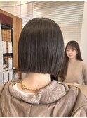 ミディアムヘア暗めカラーデザインカラーフェイスフレーミング