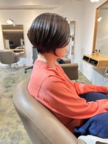 ローバーゴーヨン(Rover 54)&nbsp;30代40代50代　白髪ぼかしショートボブ