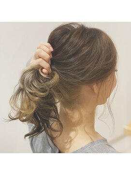 ヘアアンドリラクゼーション シャッセ(Hair&Relaxation SASE) インナーカラー×アッシュ
