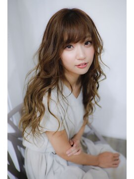 アンジョ(Anjo) ニュアンスウェーブ×軽やかベージュ