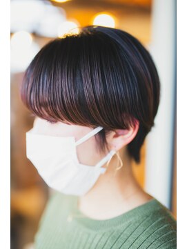 コモド(COMODO) 2021新トレンド!!顔まわりをばっさり切ってマッシュに