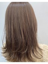 クープ 葛西(COUPE) 【COUPE葛西】艶と透明感のあるベージュカラー