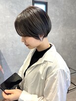 エディー(HEDI)&nbsp;セクションカラーボブ