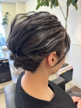 バグース(BAGUS) 結婚式2次会のヘアアレンジ