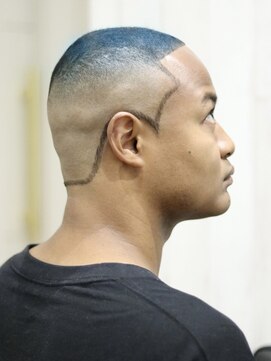 ヨシザワインク プレミアム 横浜 桜木町店(YOSHIZAWA Inc. PREMIUM) 一本筆ラインふちどりフェードメンズワイルドデザインスタイル