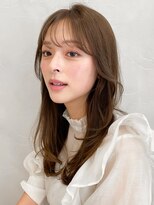 アグノス 青山(Agnos) レイヤーカット前髪艶オリーブベージュ薄めバング小顔カット